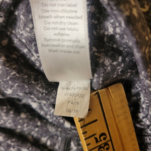 Athleta Salutation Pebble Beach Tight sz S - Picture 11 of 12